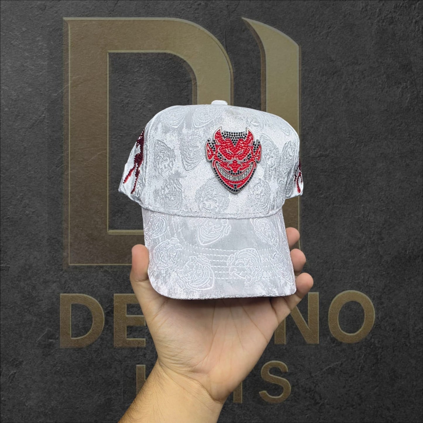 Chucky Hats Blanca